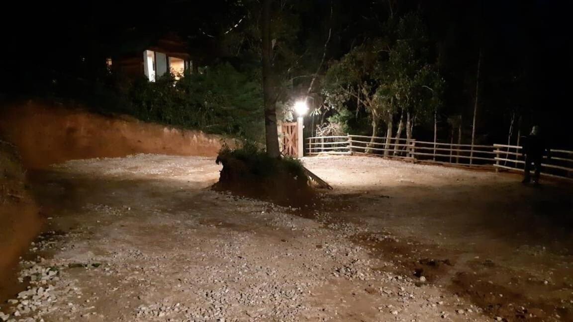 Chalé dos tucanos Campos do Jordão Exterior foto